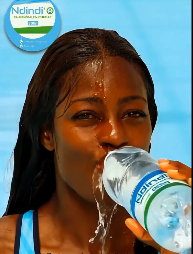 Athlète s'hydratant avec Ndindi'O